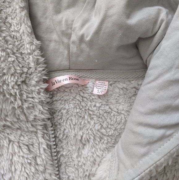 La Vie en Rose sweater - Picture 2 of 4